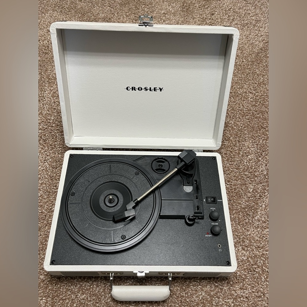 White Crosley Record Player.